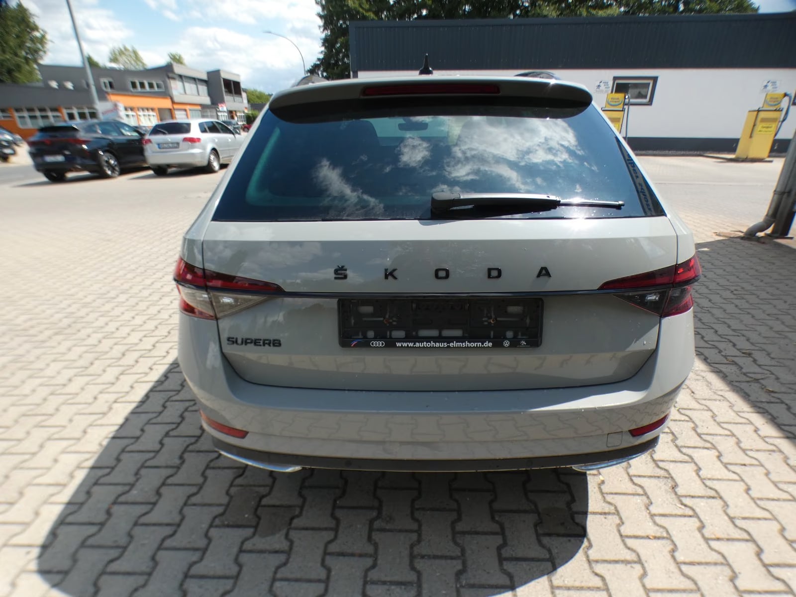 Skoda Superb 2.0 2023 6