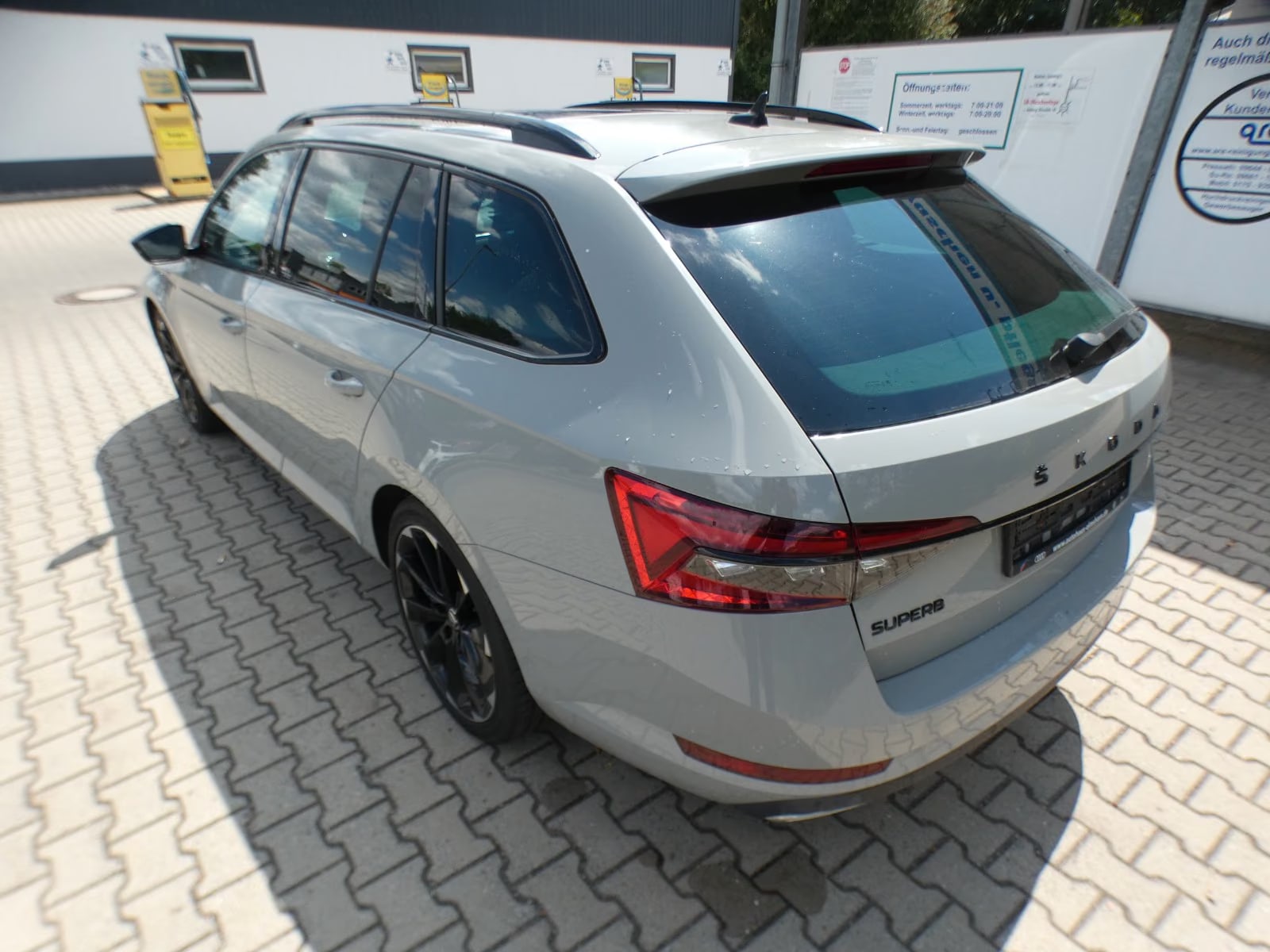 Skoda Superb 2.0 2023 7