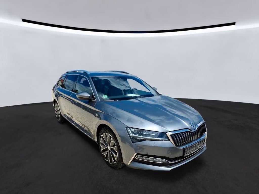 Skoda Superb 2.0 2023 2