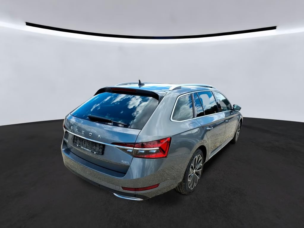 Skoda Superb 2.0 2023 4