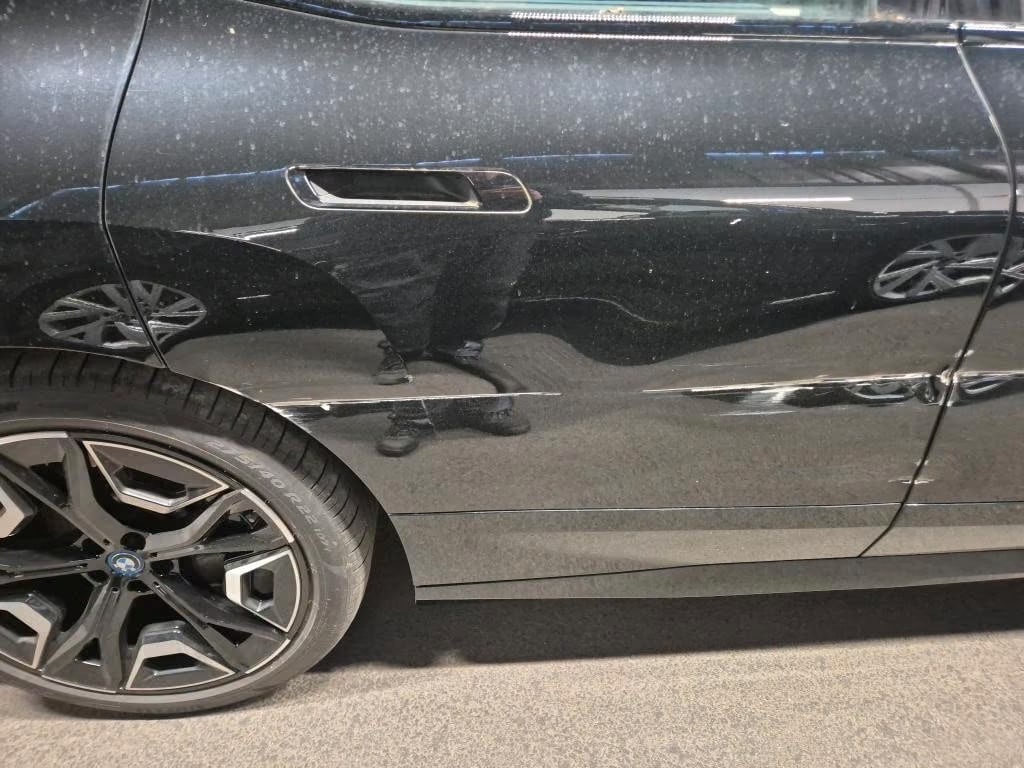 BMW iX 2023 9