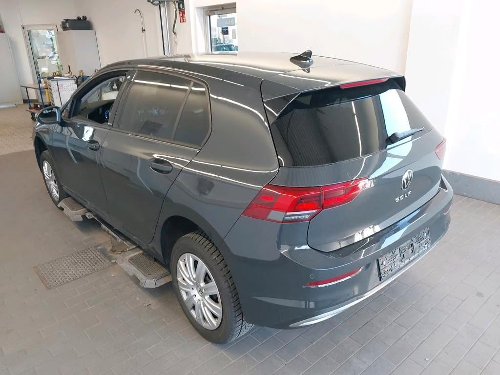 Volkswagen Golf 1.0 2024 3