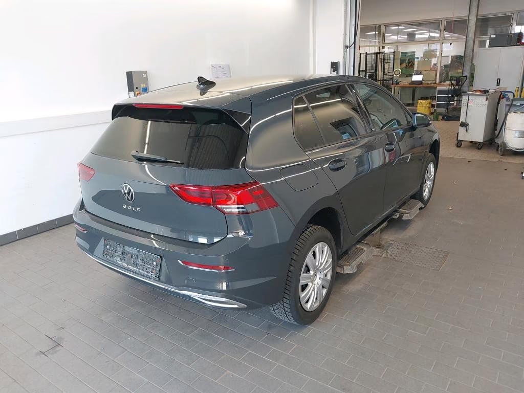 Volkswagen Golf 1.0 2024 4