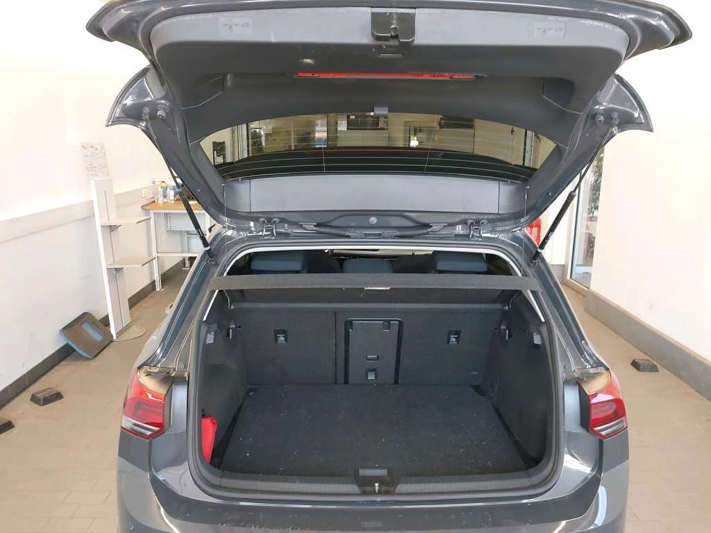 Volkswagen Golf 1.0 2024 7