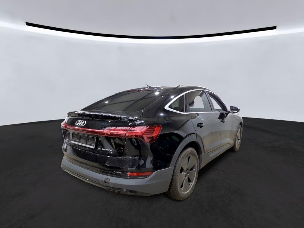 Audi e-tron 2021 4