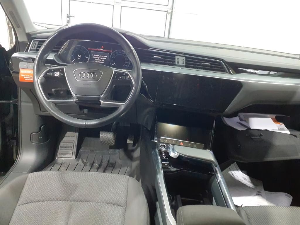 Audi e-tron 2021 5