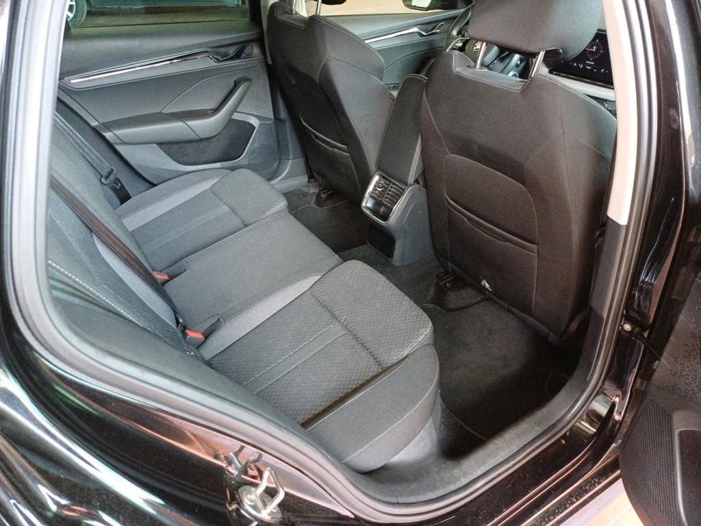 Skoda Octavia 2.0 2023 6