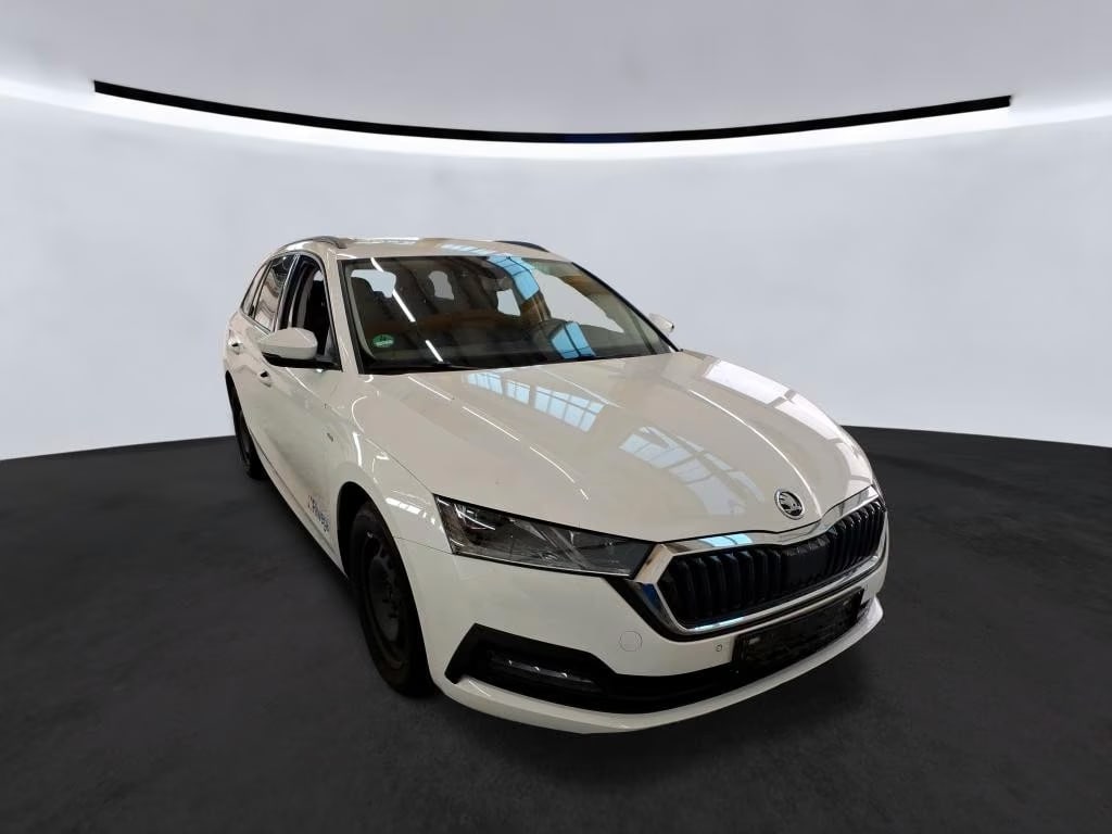 Skoda Octavia 2.0 2023 2