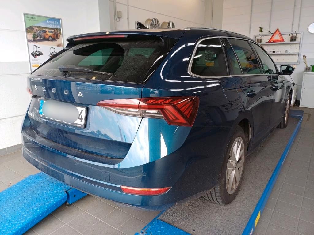 Skoda Octavia 2.0 2022 4