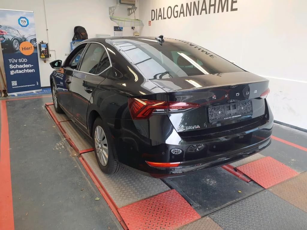 Skoda Octavia 2.0 2021 3