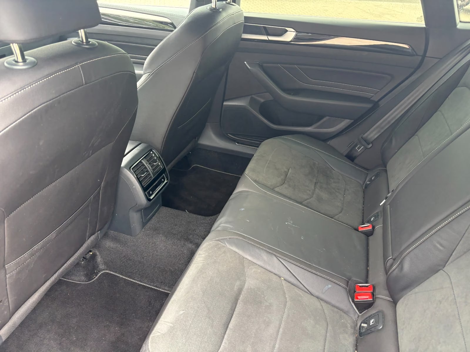 Volkswagen Arteon 2.0 2023 10