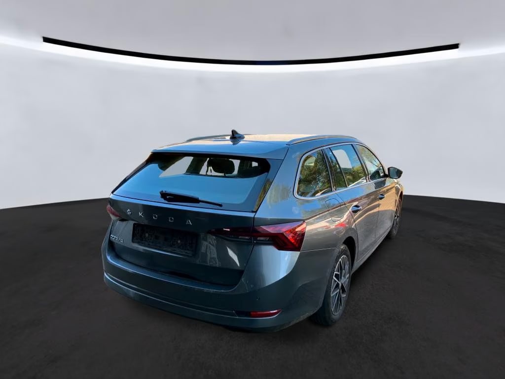 Skoda Octavia 2.0 2022 4