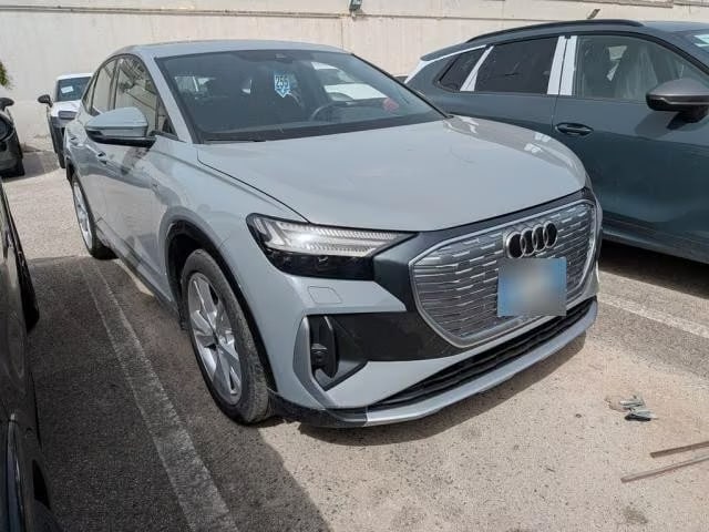 Audi Q4 e-tron 2024 2