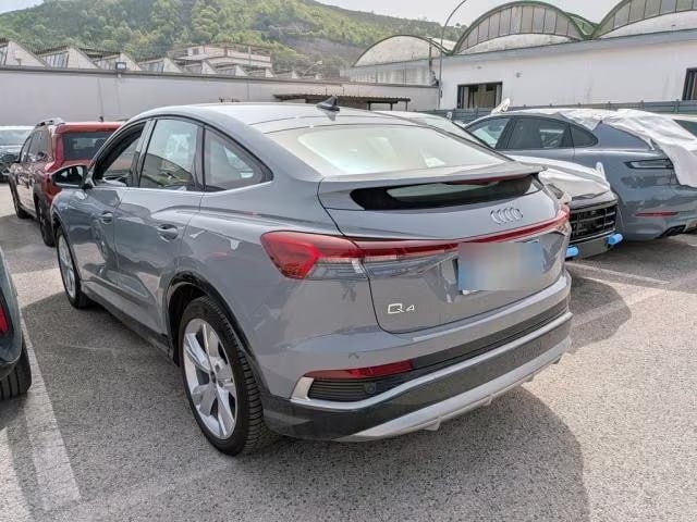 Audi Q4 e-tron 2024 4