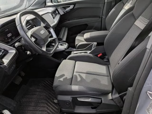 Audi Q4 e-tron 2024 5