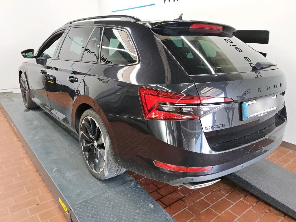 Skoda Superb 2.0 2022 3