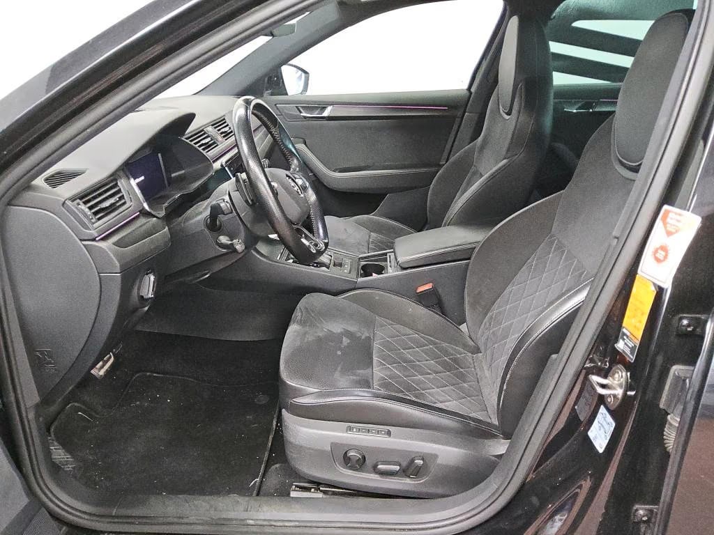 Skoda Superb 2.0 2022 5