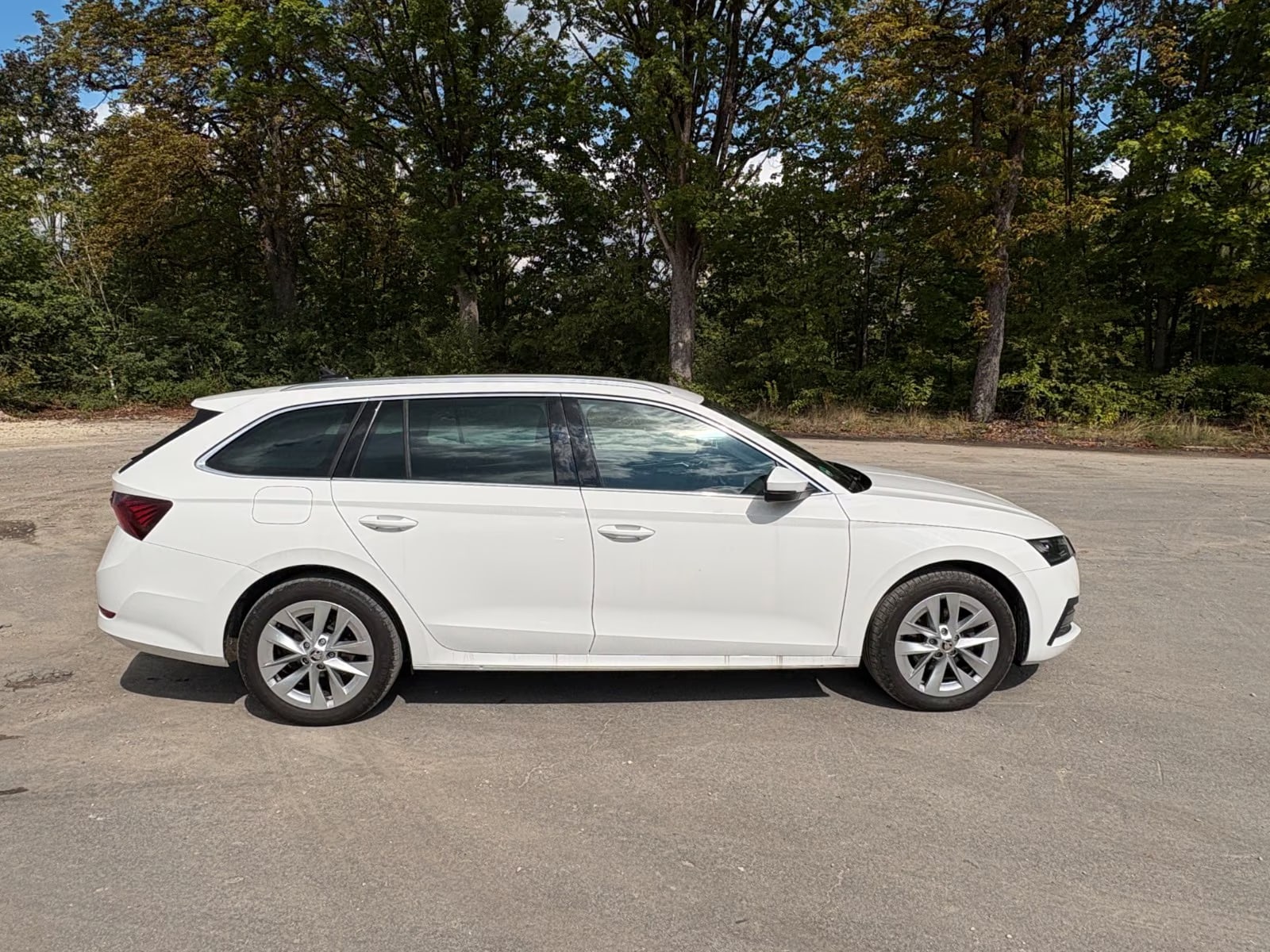Skoda Octavia 2.0 2024 4