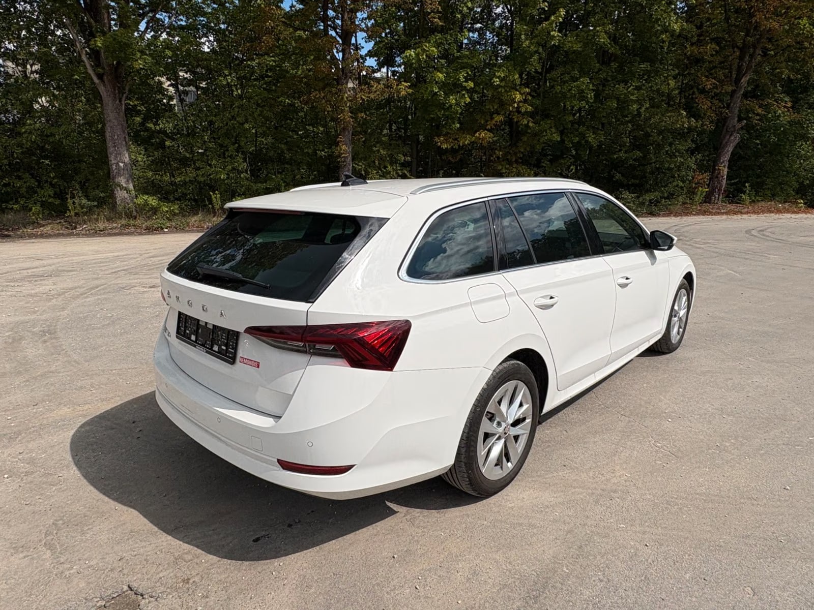 Skoda Octavia 2.0 2024 5