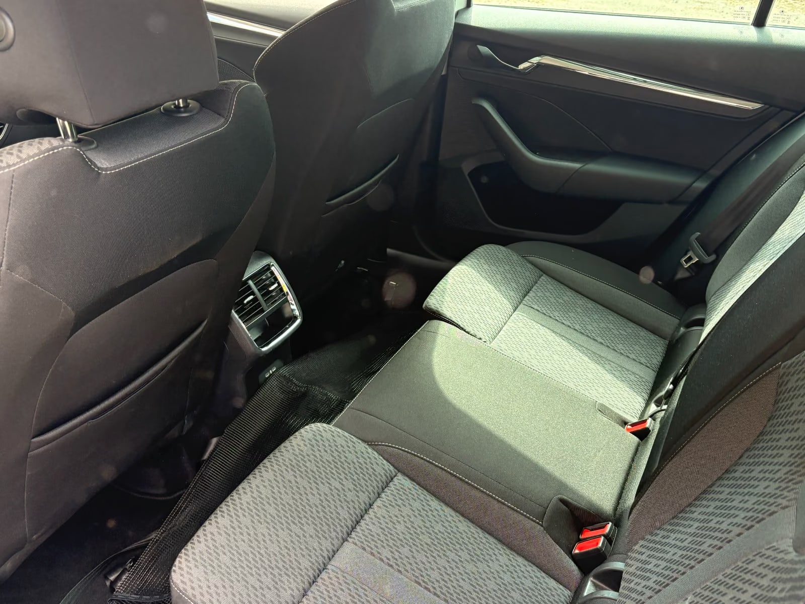 Skoda Octavia 2.0 2024 11