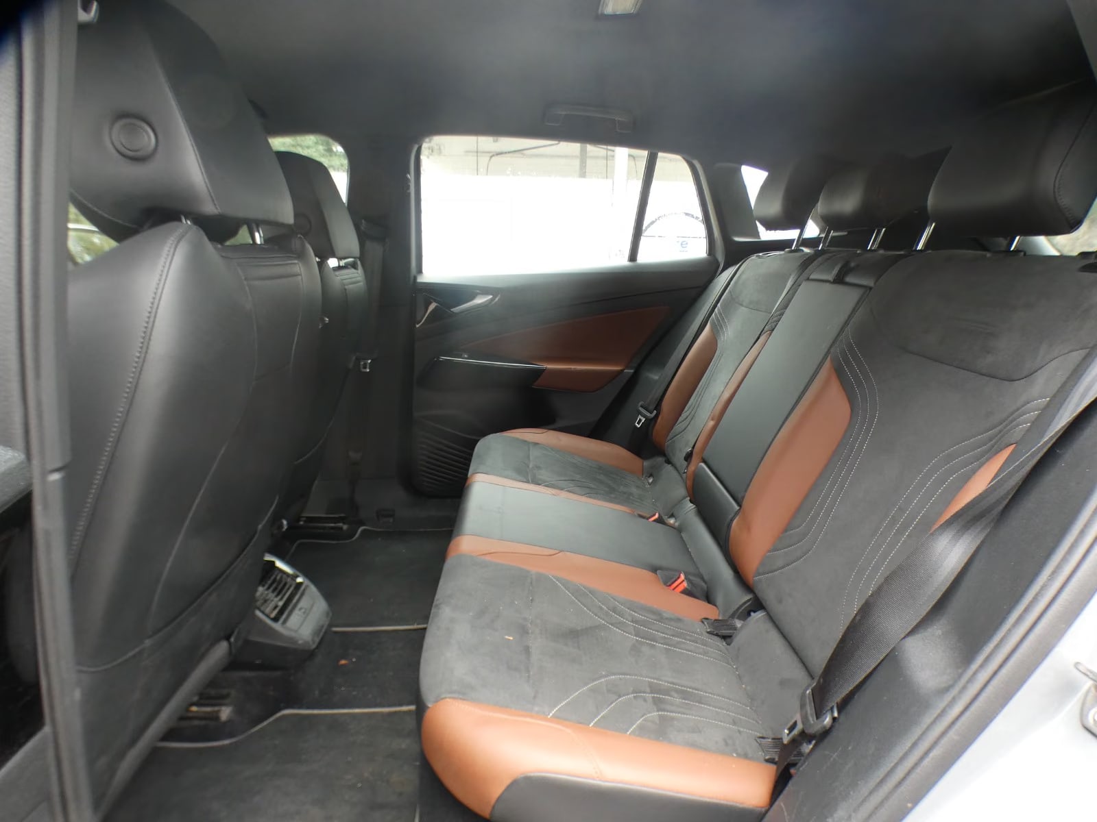 Volkswagen ID.4 2022 11