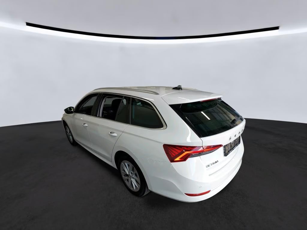 Skoda Octavia 2.0 2024 3