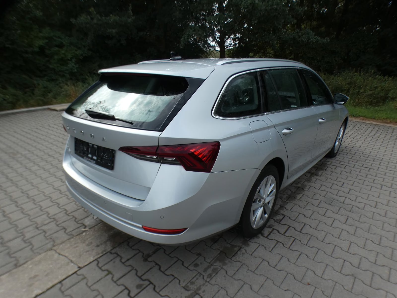Skoda Octavia 2.0 2023 5