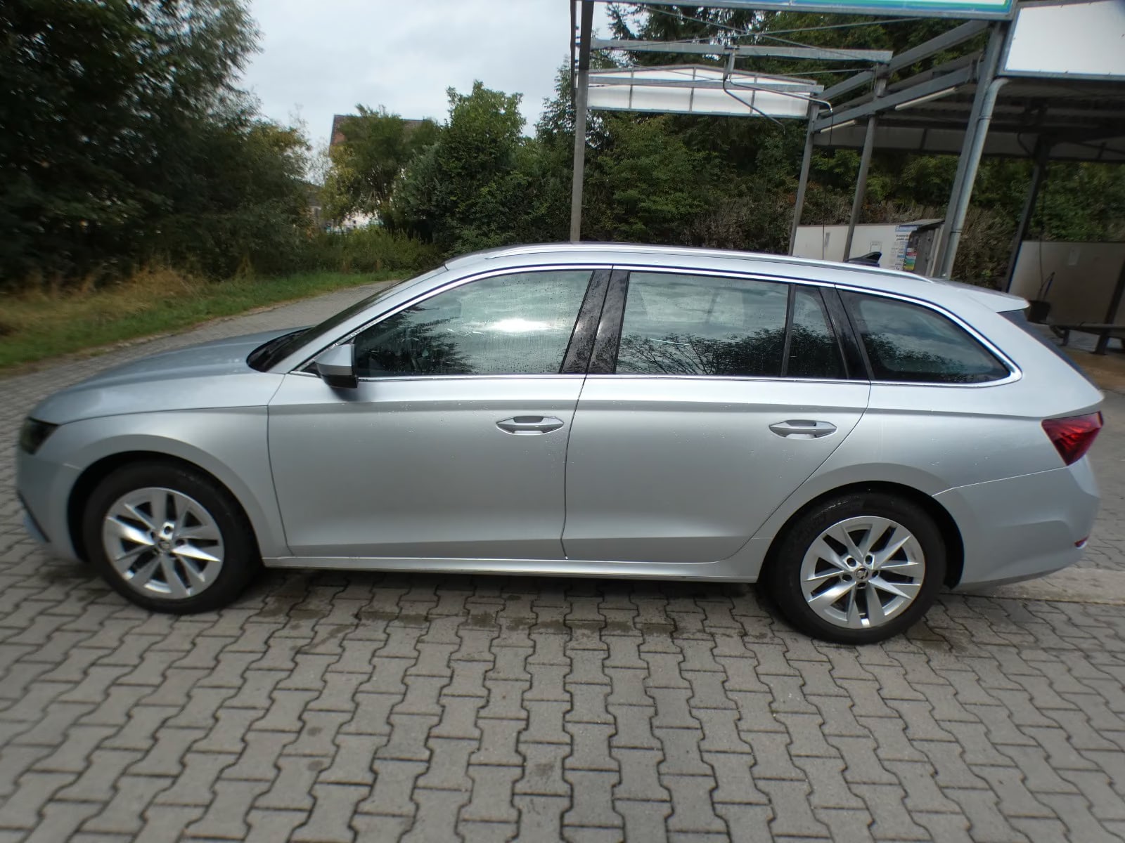 Skoda Octavia 2.0 2023 8