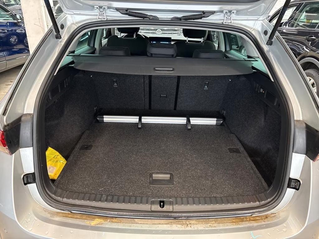 Skoda Octavia 2.0 2024 7
