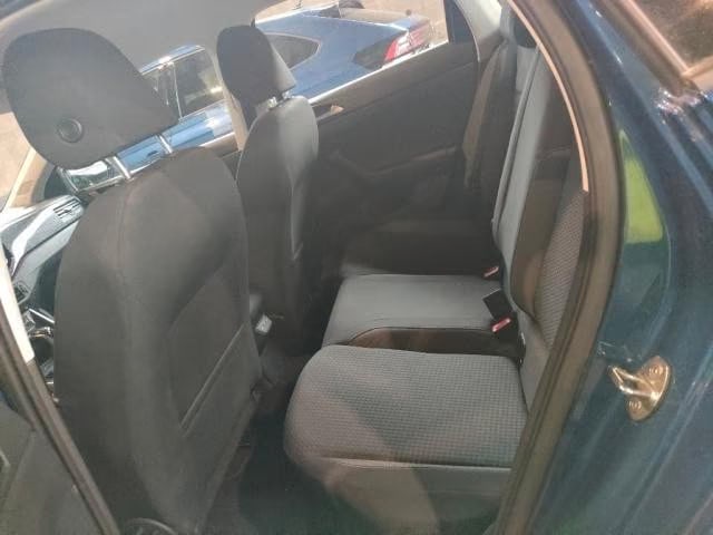 Volkswagen Polo 1.0 2025 6