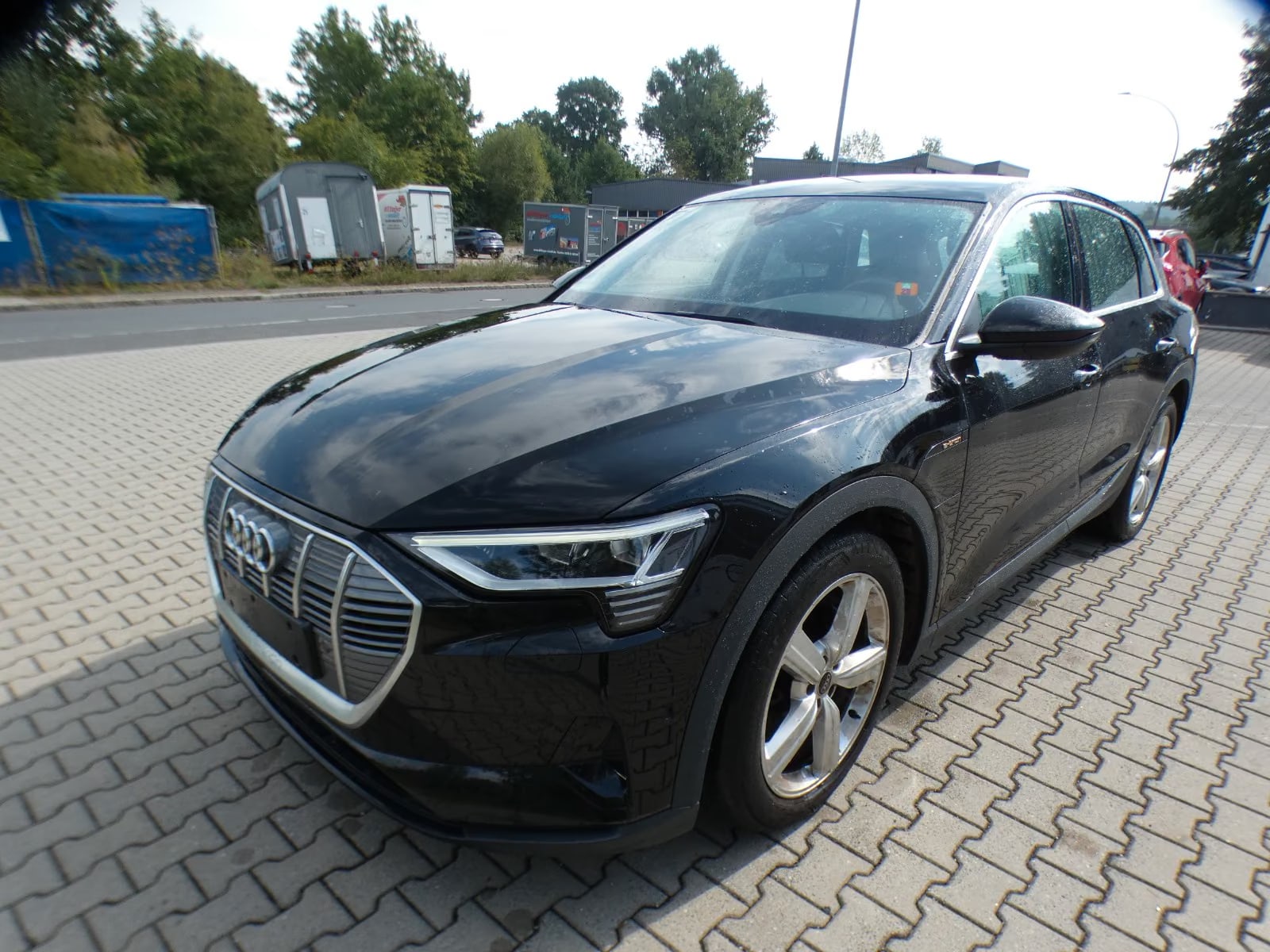 Audi e-tron 2023