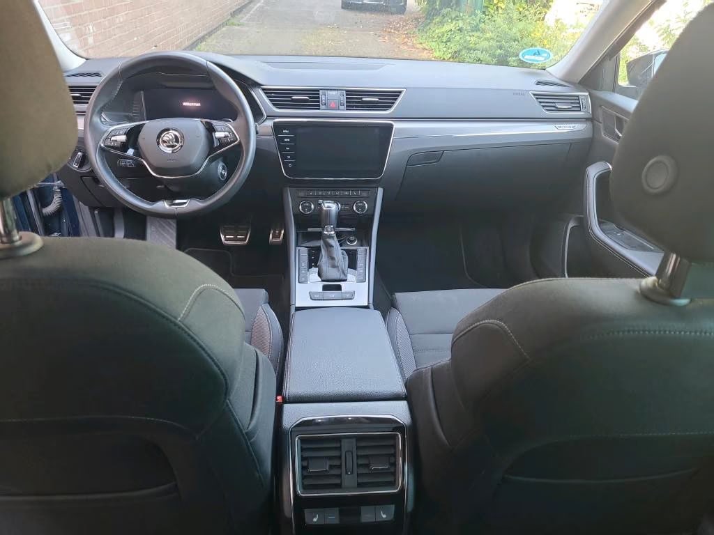 Skoda Superb 2.0 2022 5