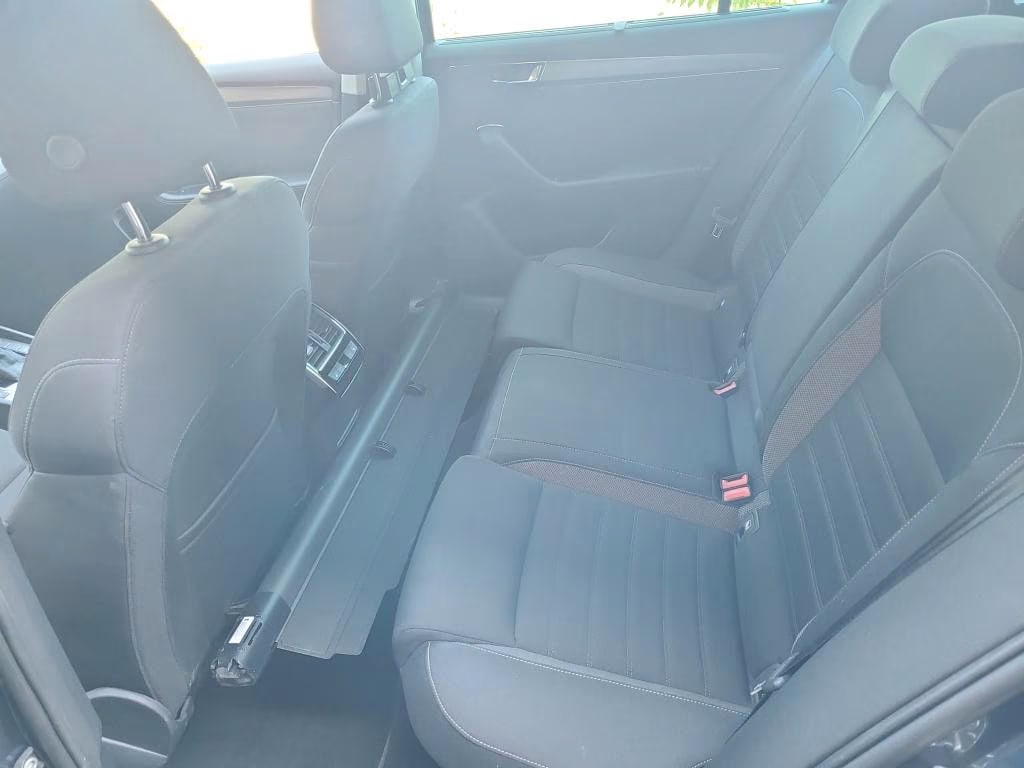 Skoda Superb 2.0 2022 7