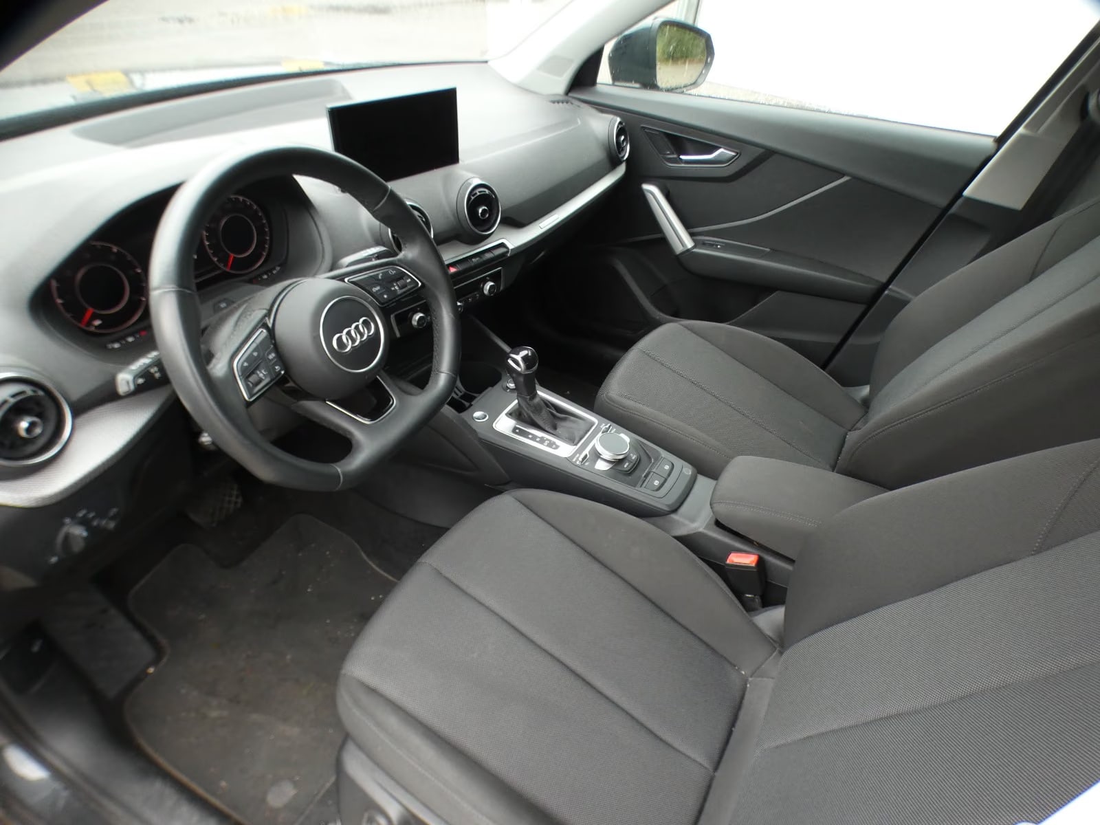 Audi Q2 2.0 2023 9
