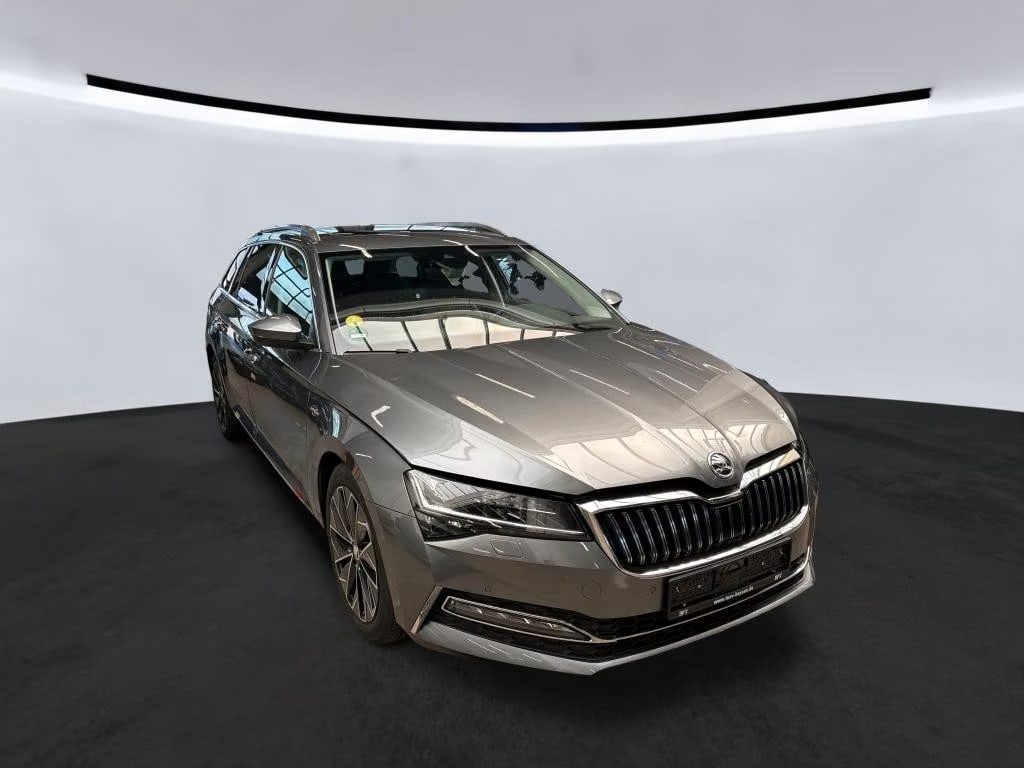 Skoda Superb 2.0 2023 2