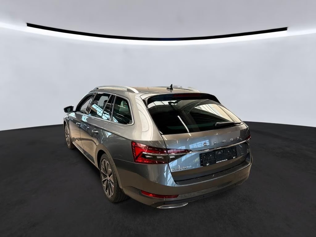 Skoda Superb 2.0 2023 3