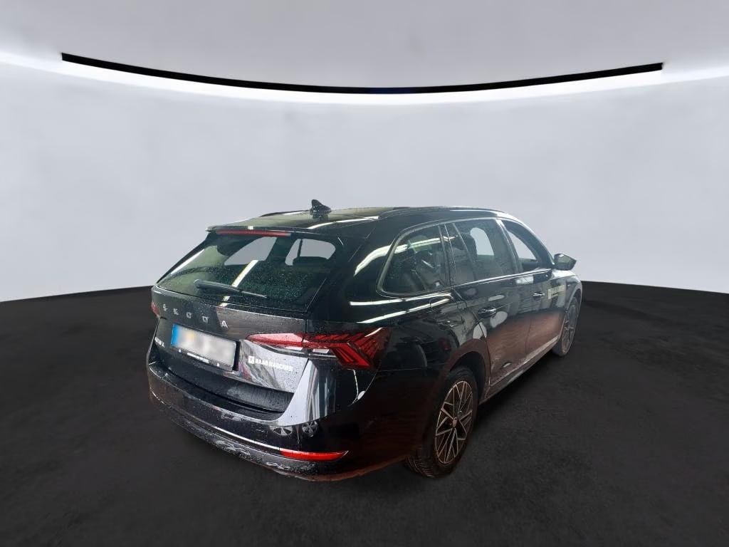 Skoda Octavia 2.0 2022 4