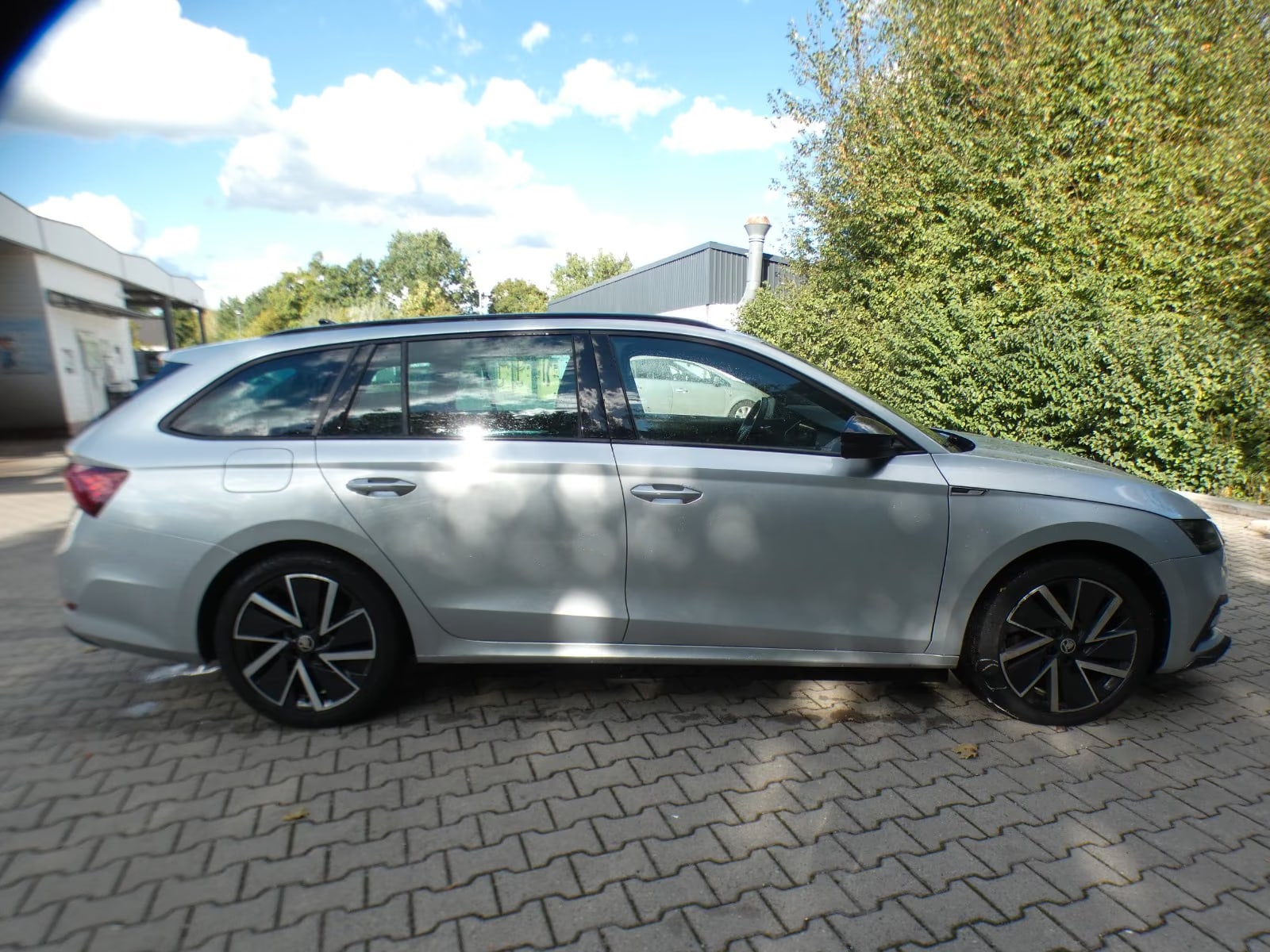 Skoda Octavia 2.0 2023 4