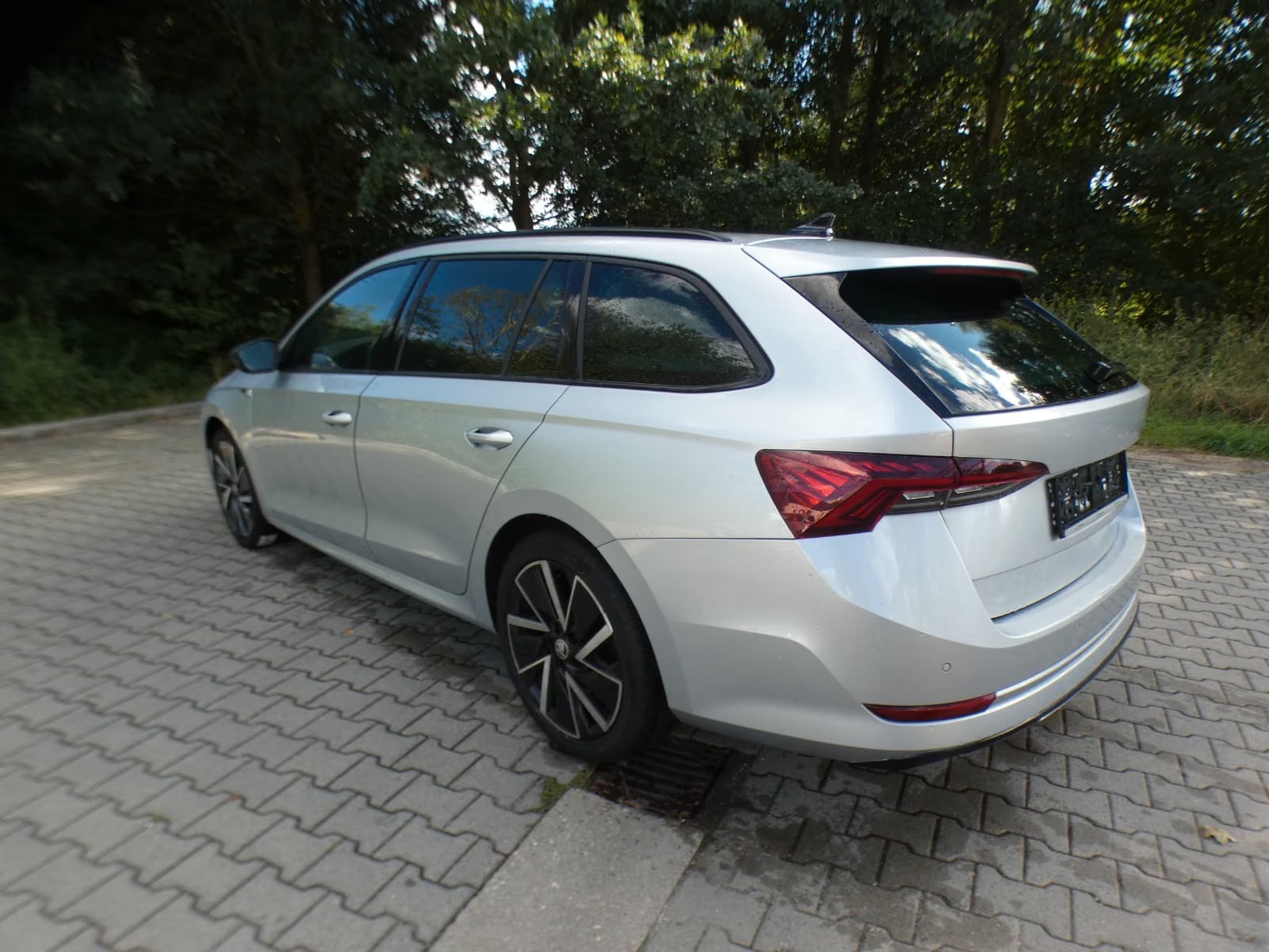 Skoda Octavia 2.0 2023 7