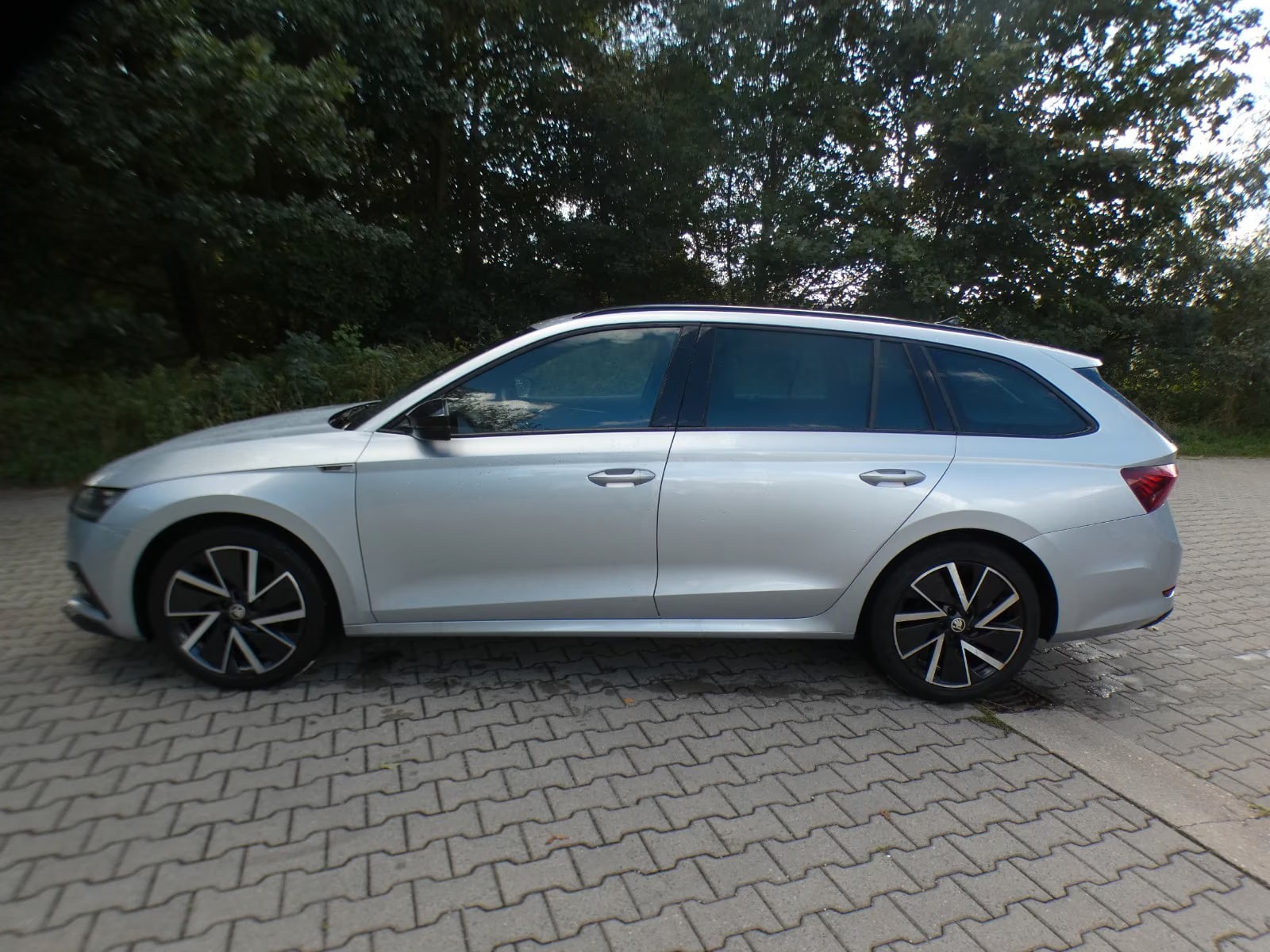 Skoda Octavia 2.0 2023 8