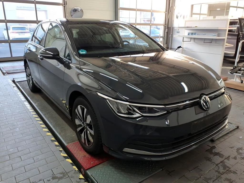 Volkswagen Golf 1.0 2024 2