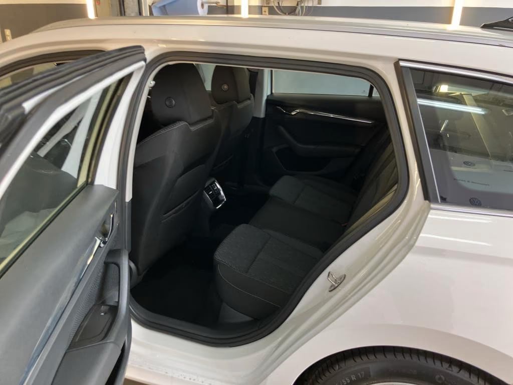 Skoda Octavia 2.0 2021 6