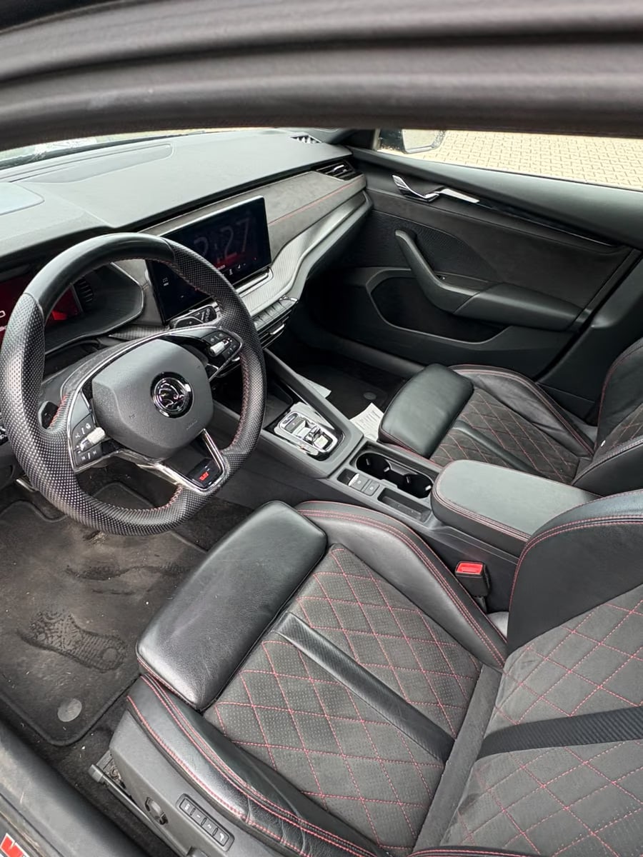 Skoda Octavia 2.0 2023 9