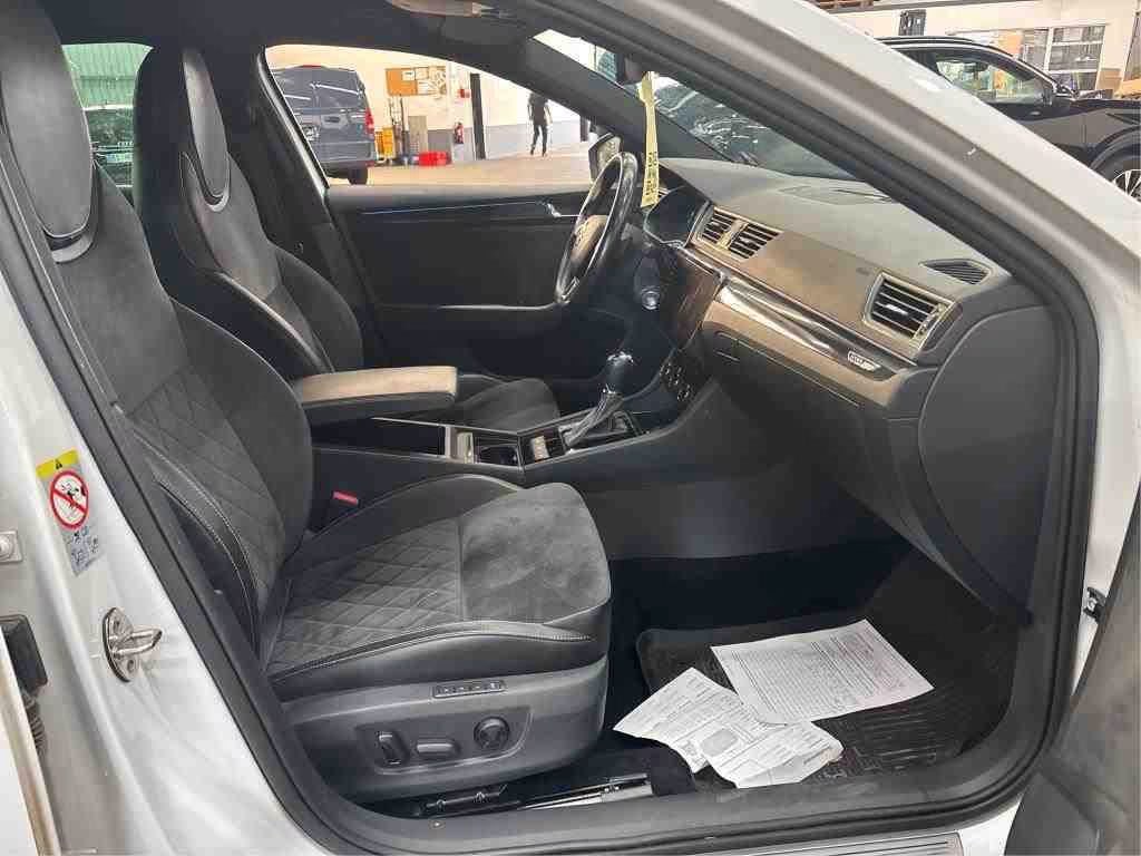 Skoda Superb 2.0 2018 5