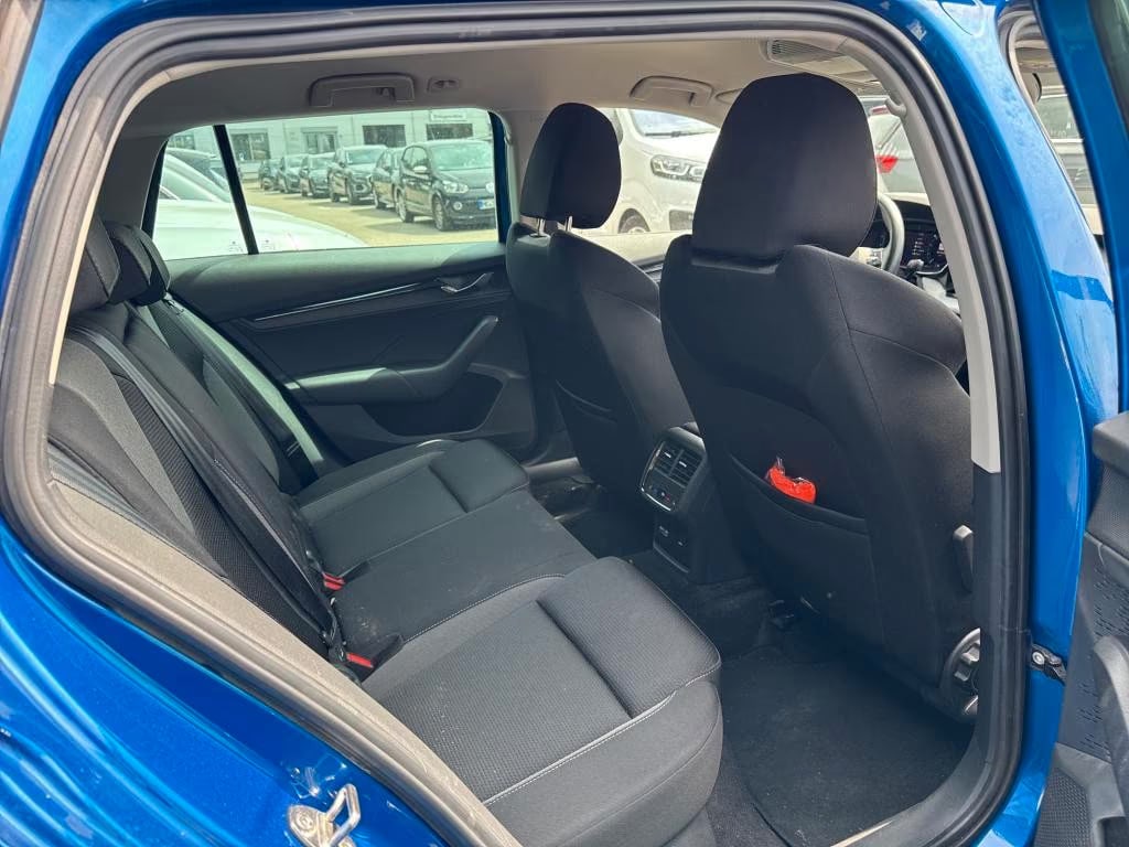 Skoda Octavia 2.0 2022 6