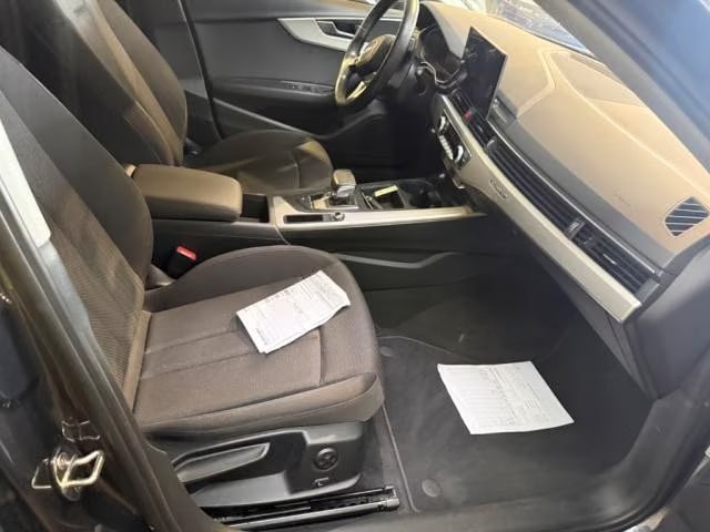 Audi A4 2.0 2022 5