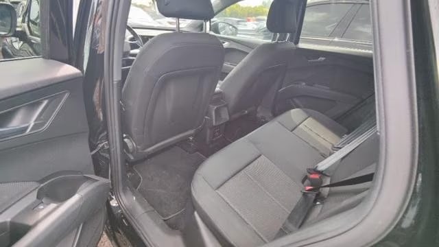 Audi Q4 e-tron 2024 6