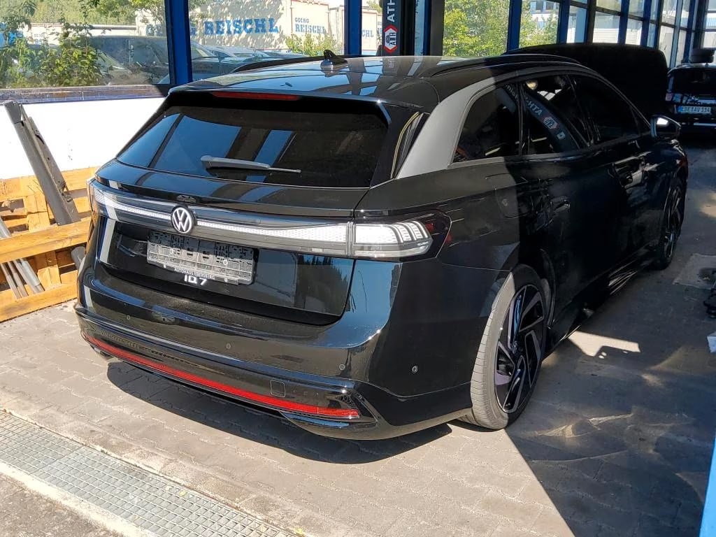 Volkswagen ID.7 2024 4