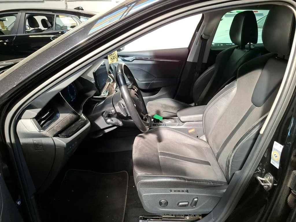 Skoda Octavia 2.0 2023 5