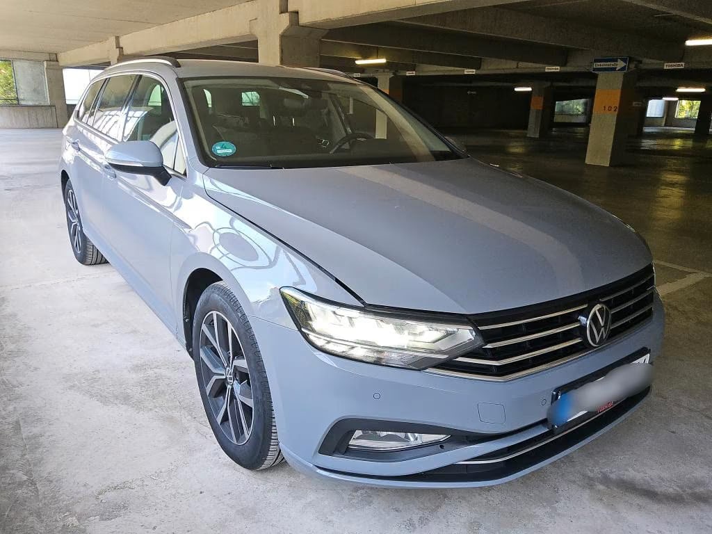 Volkswagen Passat Variant 2.0 2022 2